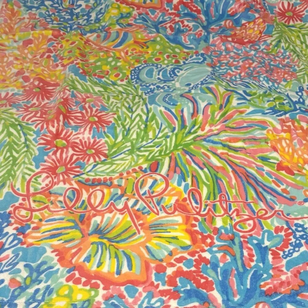 Lilly Pulitzer Beach Towel “Multi Lovers Coral” Print 30